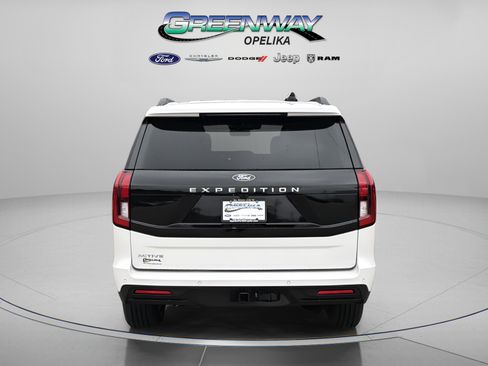 New 2026 Ford Expedition Active image 6
