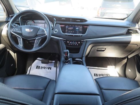 Used 2021 Cadillac XT5 Premium Luxury image 22