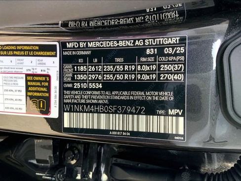 Used 2025 Mercedes-Benz GLC 300 4MATIC image 4