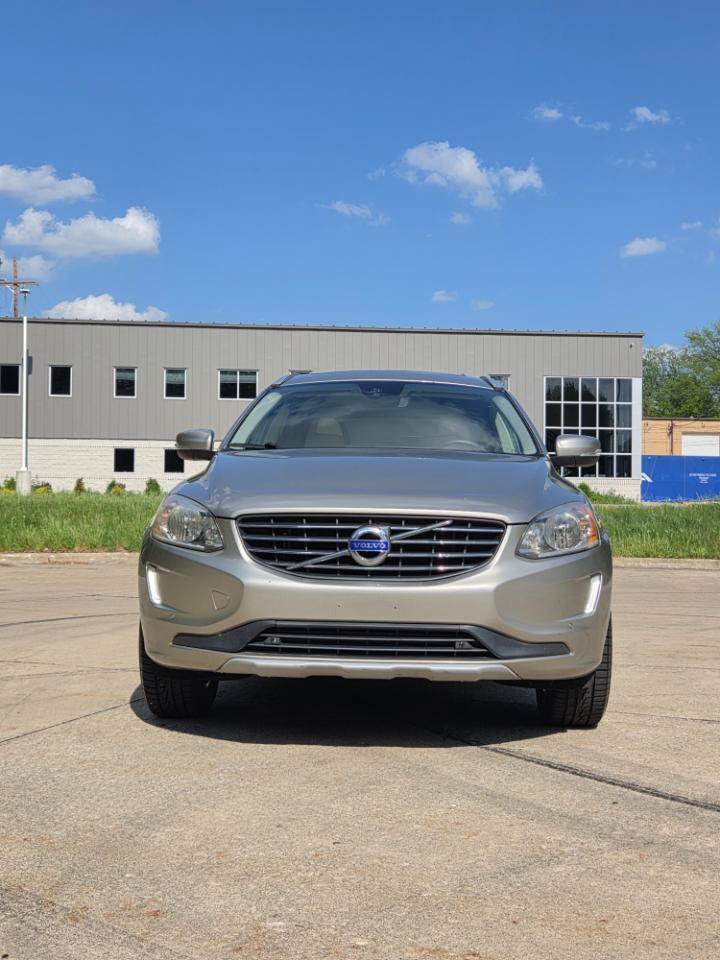 Used 2016 Volvo XC60 T5 Premier w/ Protection Package AWD/4WD image 8