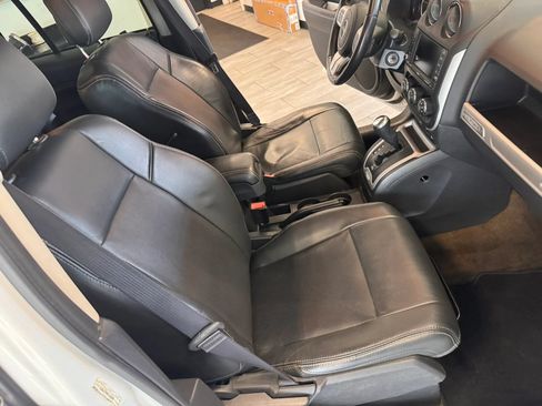 Used 2017 Jeep Compass High Altitude FWD image 21