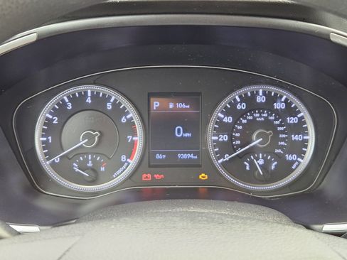 Used 2019 Hyundai Santa Fe SE FWD image 18