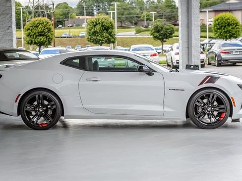 Used 2018 Chevrolet Camaro SS w/ Redline Edition RWD image 61