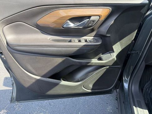 Used 2019 GMC Terrain SLE w/ Driver Convenience Package image 12