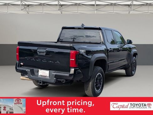 Used 2024 Toyota Tacoma TRD Off-Road AWD/4WD image 7