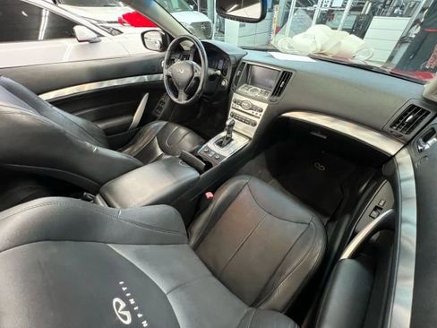 Used 2010 INFINITI G37 Sport w/ Premium Pkg image 8