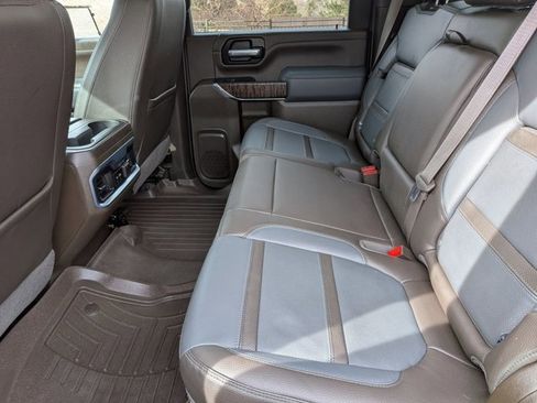 Used 2022 GMC Sierra 3500 Denali w/ Denali Ultimate Package image 19