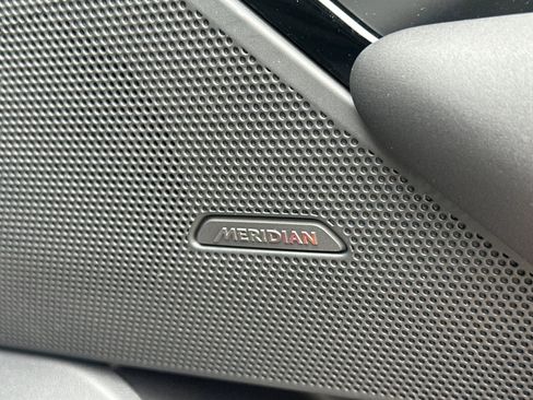 Used 2026 Land Rover Range Rover Velar S image 16