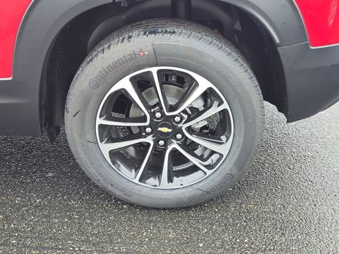 New 2026 Chevrolet TrailBlazer LT w/ LT Cold Weather Package AWD/4WD image 9