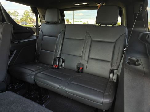 Used 2025 Chevrolet Tahoe Z71 AWD/4WD image 16