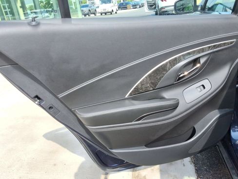 Used 2016 Buick LaCrosse Leather FWD image 23