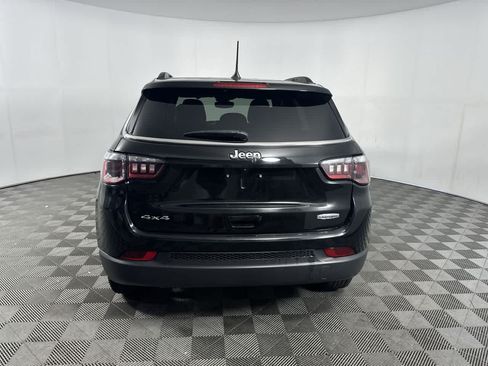 Used 2024 Jeep Compass Latitude AWD/4WD image 14