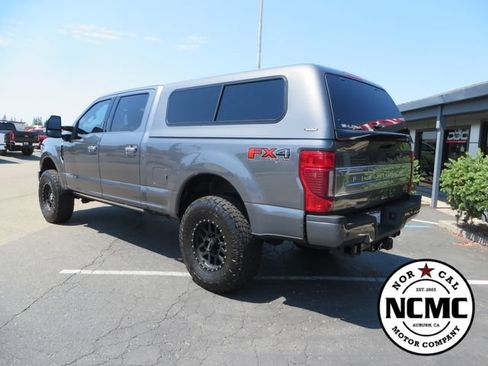 Used 2022 Ford F350 Platinum w/ FX4 Off-Road Package AWD/4WD image 3