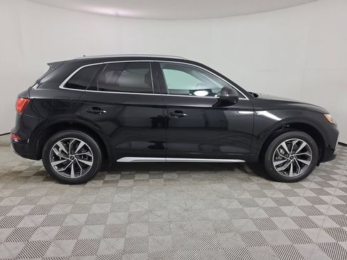 Certified 2023 Audi Q5 2.0T Premium w/ Convenience Package AWD/4WD image 8