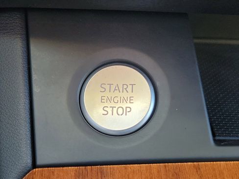 Used 2021 Audi Q5 Prestige image 31