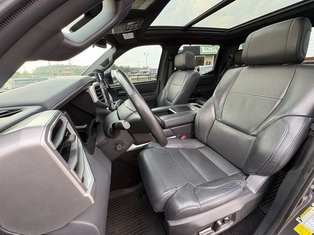 Used 2024 Toyota Tundra Platinum AWD/4WD image 27