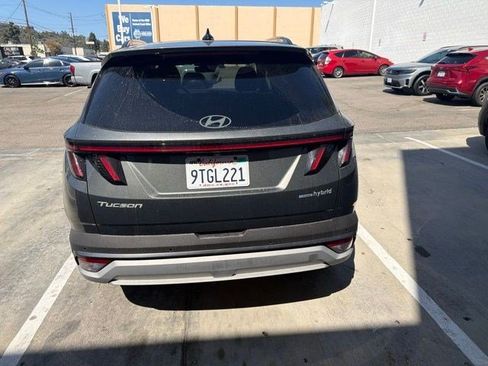 Used 2025 Hyundai Tucson Limited AWD/4WD image 8