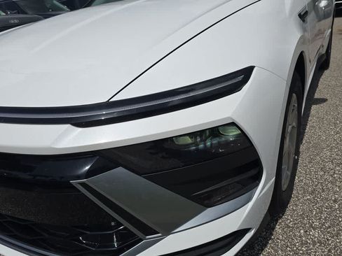 New 2026 Hyundai Sonata SE FWD image 11