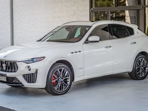 Used 2019 Maserati Levante GranSport AWD/4WD image 6