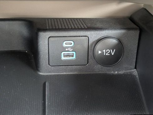 Used 2022 Ford Escape SE w/ Convenience Package image 24