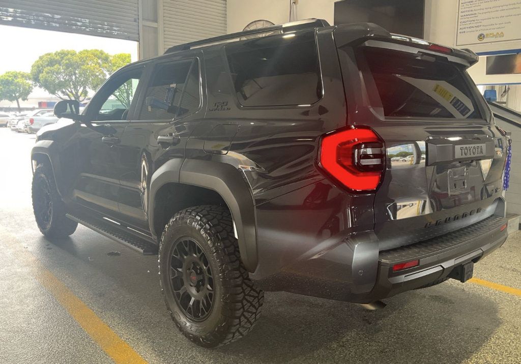 Used 2025 Toyota 4Runner TRD Off-Road Premium AWD/4WD image 6