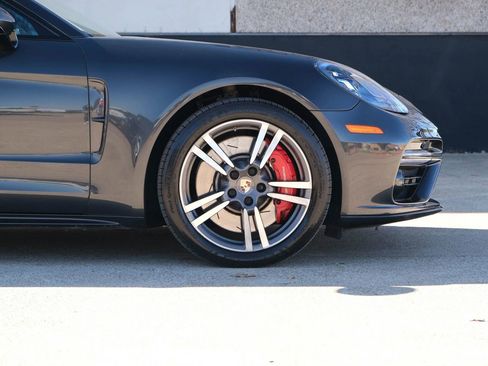 Used 2017 Porsche Panamera Turbo w/ Carbon Fiber Interior Package AWD/4WD image 13