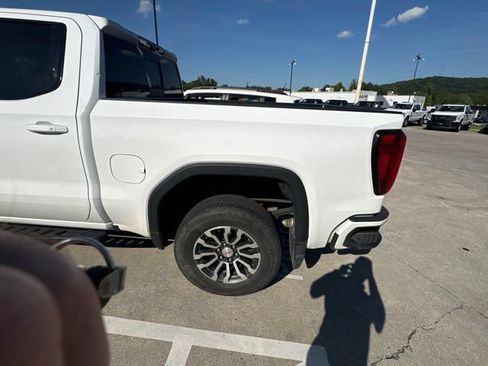 Used 2021 GMC Sierra 1500 AT4 w/ AT4 Premium Package AWD/4WD image 15