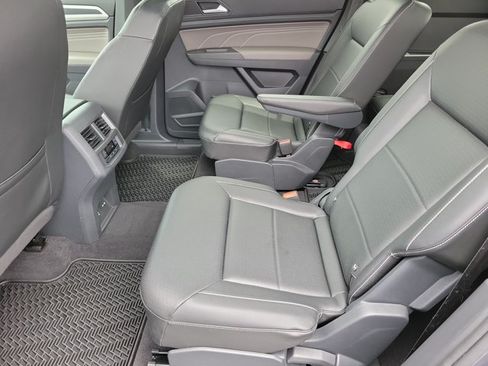 Used 2023 Volkswagen Atlas SEL R-Line AWD/4WD image 15