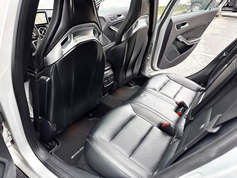 Used 2015 Mercedes-Benz GLA 45 AMG 4MATIC w/ Driver Assistance Package image 28