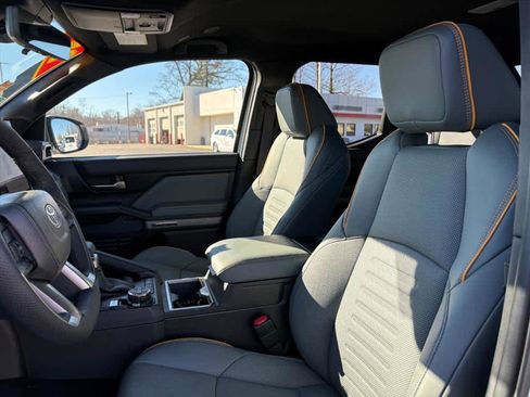 Used 2025 Toyota Tacoma 4x4 Double Cab Hybrid image 23