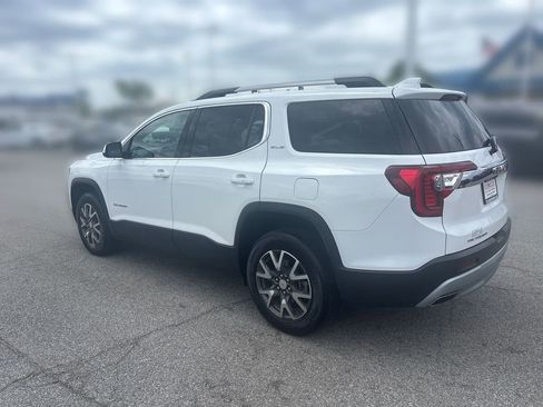 Used 2023 GMC Acadia SLE w/ Driver Convenience Package FWD image 4