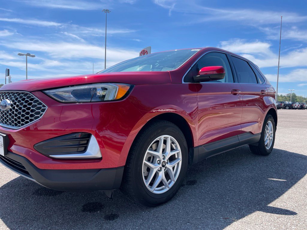 Used 2024 Ford Edge SEL AWD/4WD image 10
