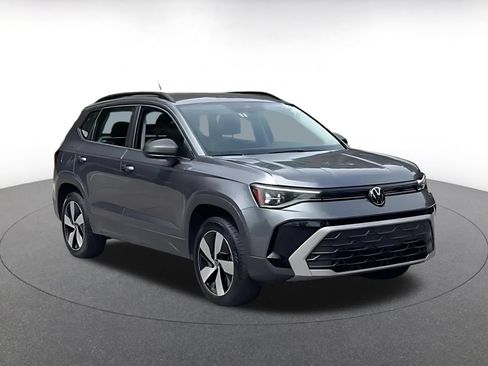 Used 2026 Volkswagen Taos S AWD/4WD image 3