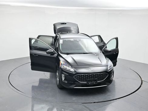 Used 2022 Ford Escape SEL image 47