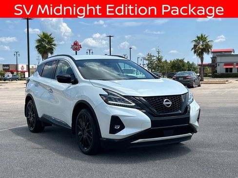 Used 2024 Nissan Murano SV w/ SV Midnight Edition Package FWD image 9