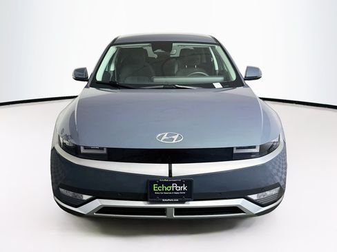 Used 2024 Hyundai Ioniq 5 SEL RWD image 2