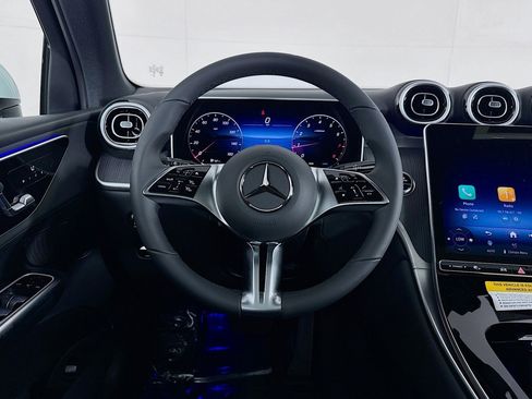 New 2026 Mercedes-Benz GLC 300 image 4