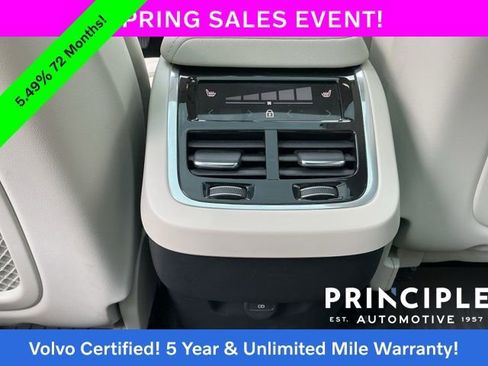 Certified 2023 Volvo XC60 B5 Ultimate w/ Climate Package FWD image 36