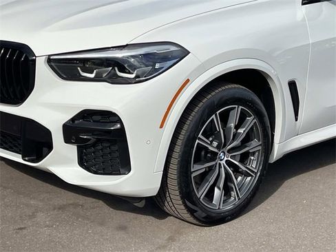Used 2023 BMW X5 xDrive40i w/ M Sport Package image 8