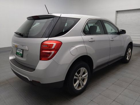 Used 2017 Chevrolet Equinox LS FWD image 9