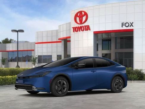 New 2027 Toyota Prius LE FWD image 2