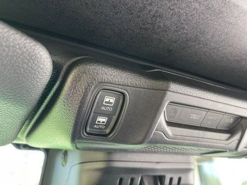 Used 2025 Jeep Wrangler Unlimited Sport AWD/4WD image 35