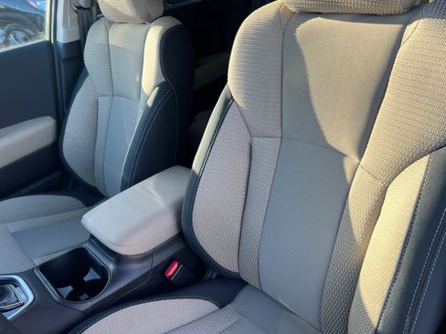 Certified 2025 Subaru Outback Premium w/ Popular Package #1A image 18