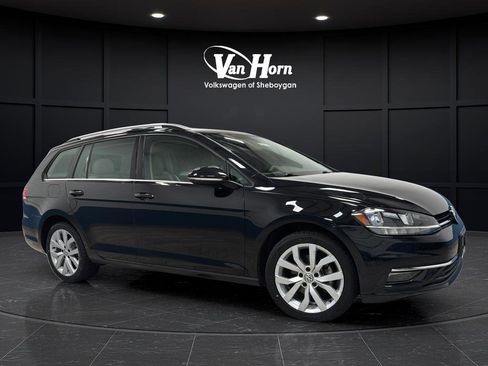Used 2018 Volkswagen Golf SEL FWD image 1