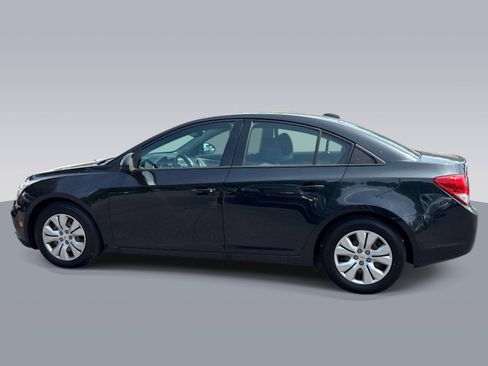 Used 2016 Chevrolet Cruze LS FWD image 4