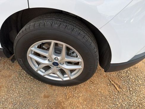 Used 2022 Ford Edge SEL w/ Convenience Package image 6