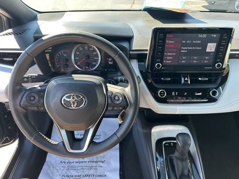Used 2022 Toyota Corolla SE image 5
