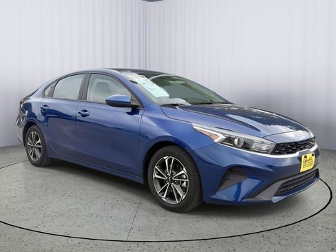 Used 2024 Kia Forte LXS FWD image 1