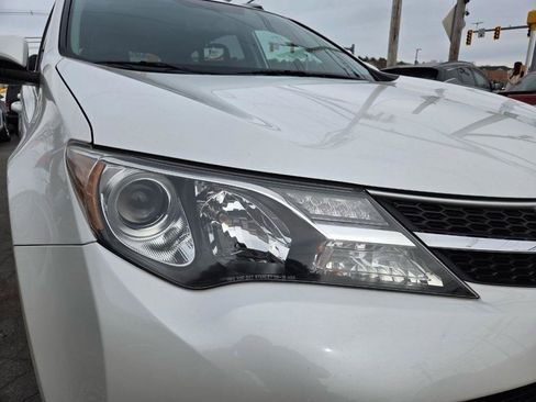Used 2014 Toyota RAV4 Limited AWD/4WD image 31