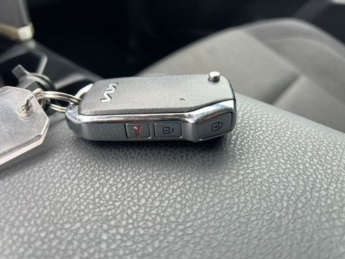 Used 2025 Toyota Camry LE image 21